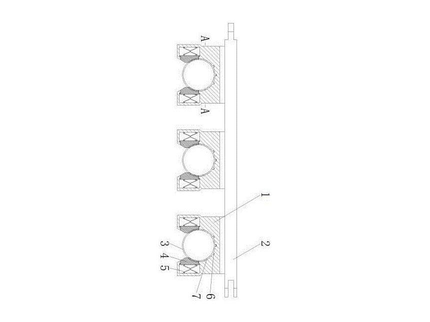 Utility model patent A dispensing nozzle head fixture that is convenient for batch operation